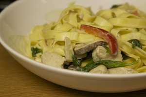 Chicken And Spinach Tagliatelle